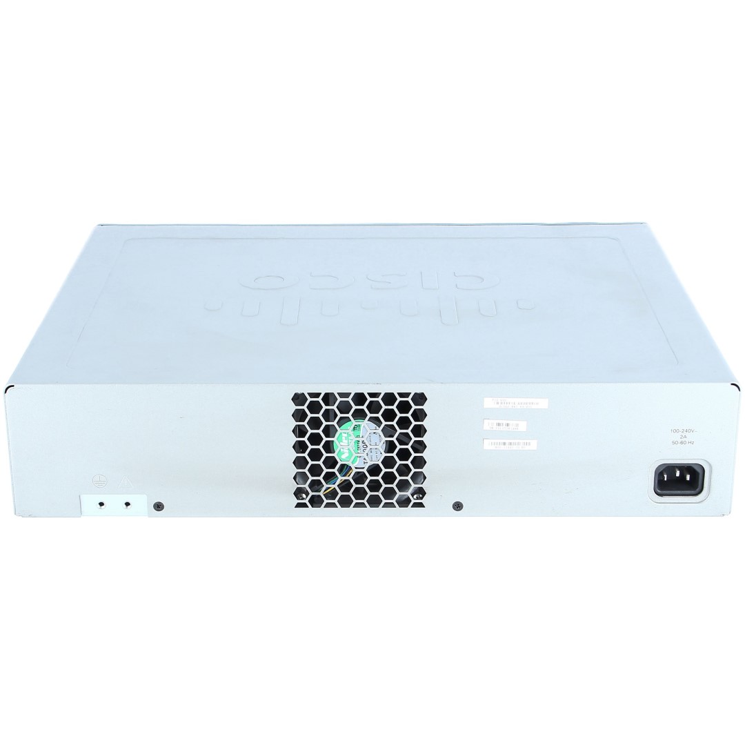 Cisco UC 560 system with 2 BRI, 4 FXS, and 2 VIC expansion slots