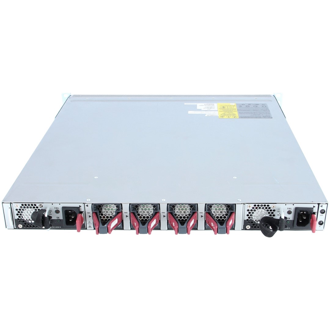 Cisco Nexus Nexus 3132Q, 32 QSFP+ ports, and 4 SFP+, 1RU switch